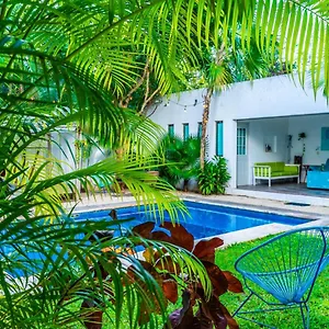 Casa Borush By Ecoplaneta Guest house Cancun