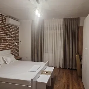 27 Center House Shkodra