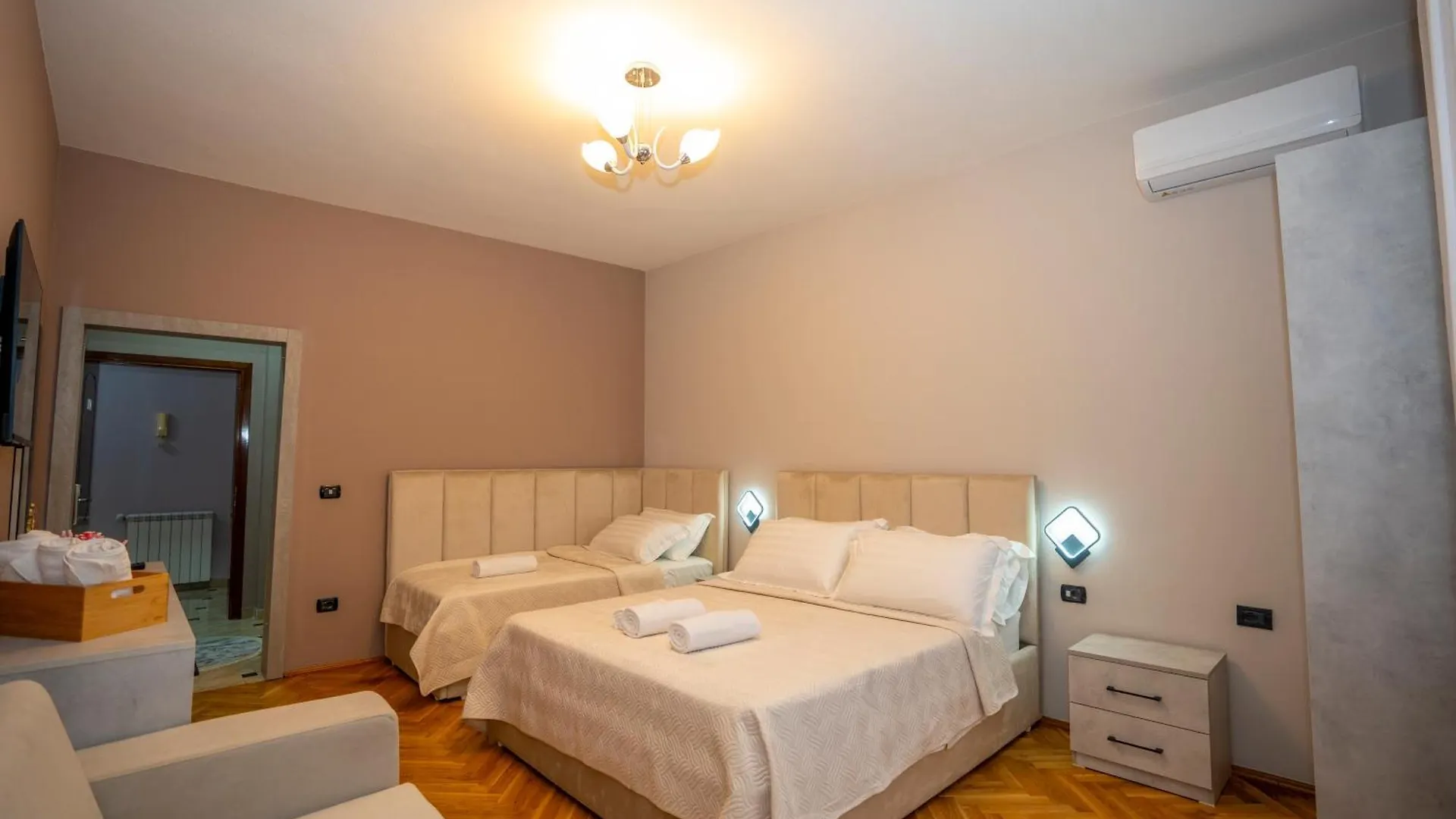 Bed & Breakfast Hotel Pepe Shkoder